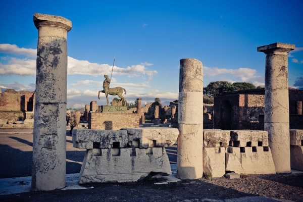 transfer-and-tour-sorrento-coast-pompeii